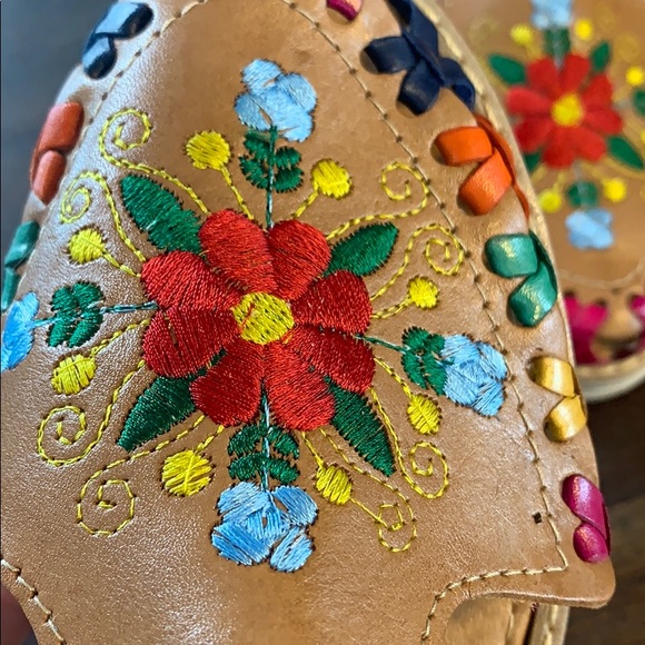 Mexican huaraches leather flowered - Picture 5 of 9